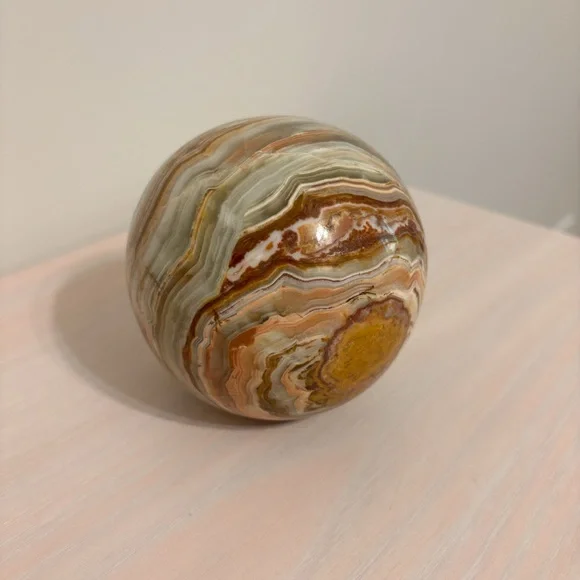 Large Onyx Sphere - Approx. 4" Diameter / 12" Circumference - Picture 2 of 7